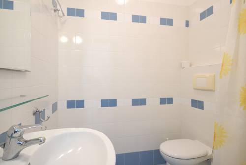 Imagen de la habitación del Hotel Villaggio Turistico La Cecinella. Foto 3