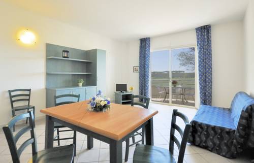 Imagen de la habitación del Hotel Villaggio Turistico La Cecinella. Foto 10