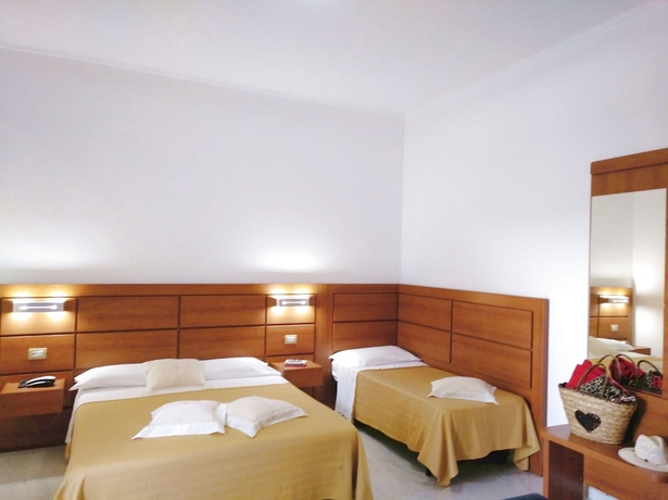 Imagen de la habitación del Hotel Villaggio Turistico La Mantinera. Foto 2