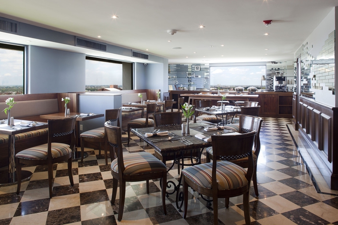 Imagen del bar/restaurante del Hotel Villahermosa Marriott. Foto 3