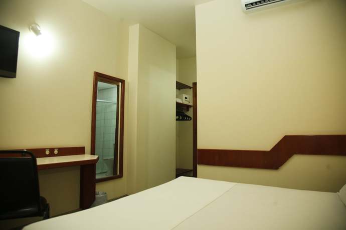 Imagen de la habitación del Hotel Villalba Uberlandia. Foto 6