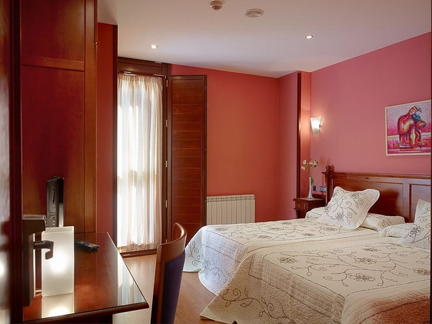 Imagen de la habitación del Hotel Villalegre. Foto 5