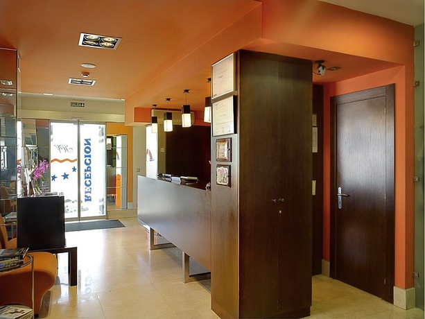 Imagen de los interiores del Hotel Villalegre. Foto 11