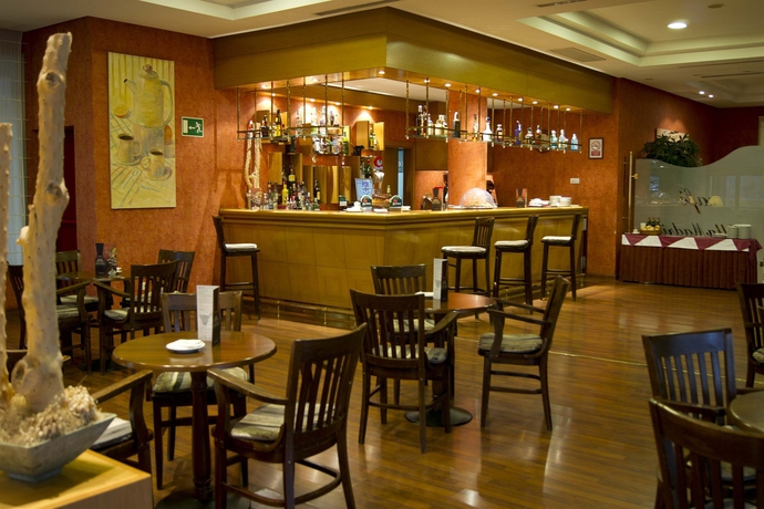 Imagen del bar/restaurante del Hotel Villamadrid. Foto 5