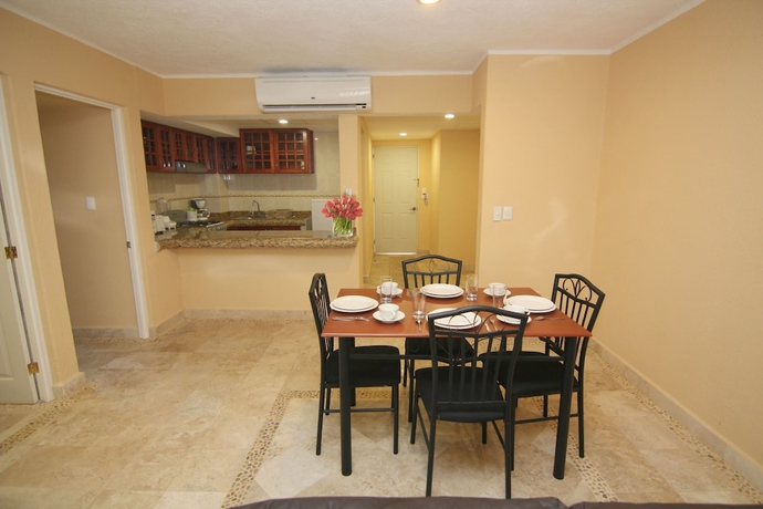 Imagen de la habitación del Hotel Villamar Princesa Suites. Foto 15