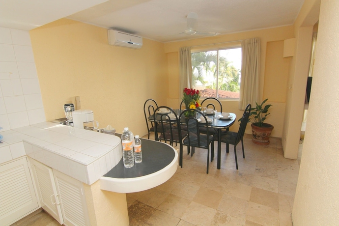 Imagen de la habitación del Hotel Villamar Princesa Suites. Foto 18