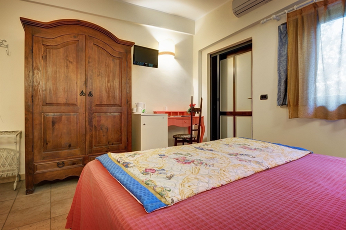 Imagen de la habitación del Hotel Villamare. Foto 2