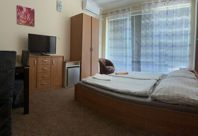 Imagen de la habitación del Hotel Villamerica. Foto 16