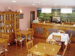 Imagen del bar/restaurante del Hotel Villanueva (Luanco). Foto 2