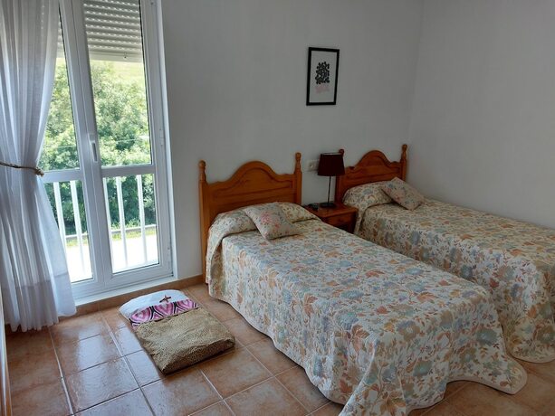 Imagen de la habitación del Hotel Villanueva, Meres. Foto 5