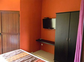 Imagen de la habitación del Hotel Villaosoleil Apartments. Foto 3