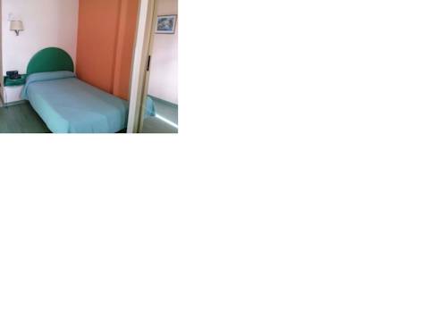 Imagen de la habitación del Hotel Villapaloma. Foto 6