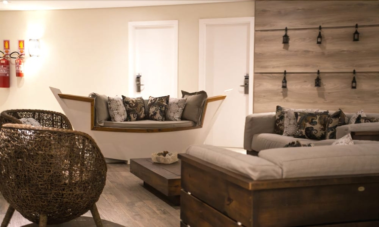 Imagen de los interiores del Hotel Villareal Charme. Foto 19