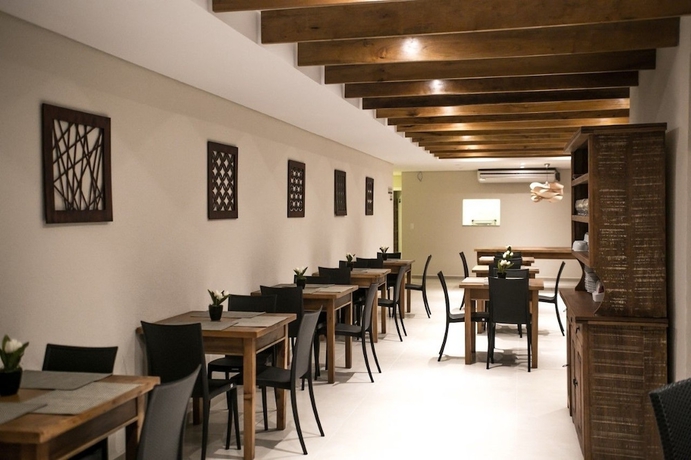 Imagen del bar/restaurante del Hotel Villareal Charme. Foto 2