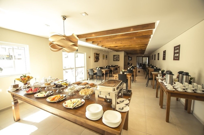 Imagen del bar/restaurante del Hotel Villareal Charme. Foto 3