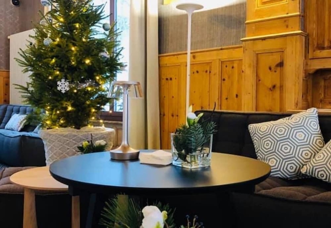 Imagen de los interiores del Hotel Villars Lodge. Foto 19