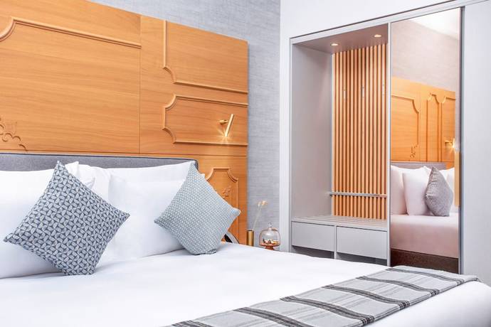 Imagen de la habitación del Hotel Villars Palace. Foto 12