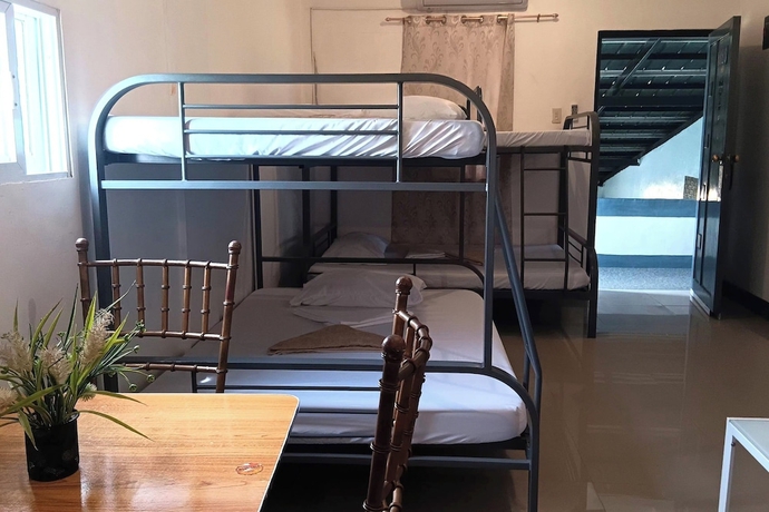 Imagen de la habitación del Hotel Villarte Fort Pampanga. Foto 8