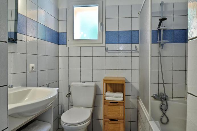 Imagen de la habitación del Hotel Villas Abbartello. Foto 4