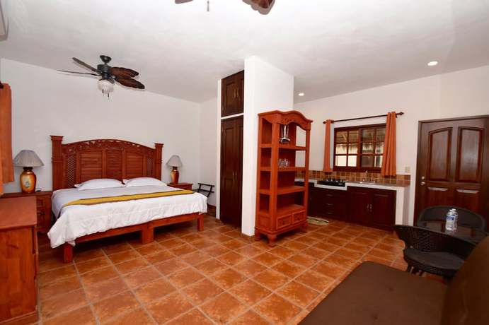 Imagen de la habitación del Hotel Villas Amalia. Foto 2