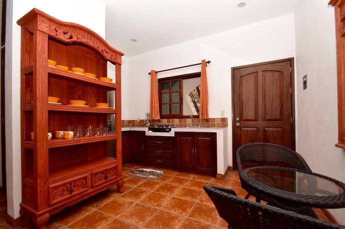 Imagen de la habitación del Hotel Villas Amalia. Foto 16