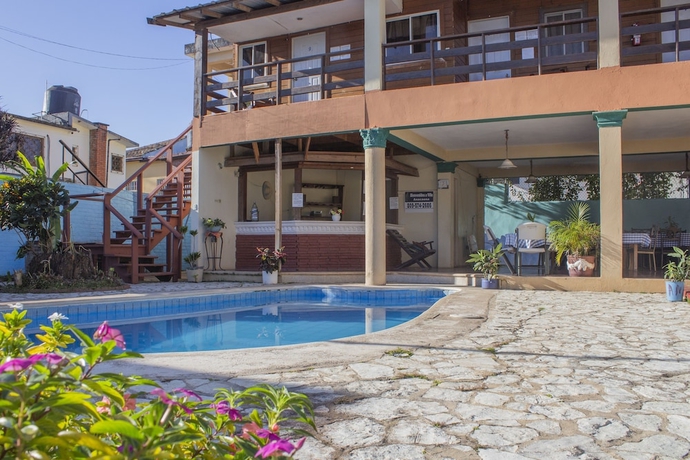 Imagen de la piscina del Hotel Villas Anacaona. Foto 16