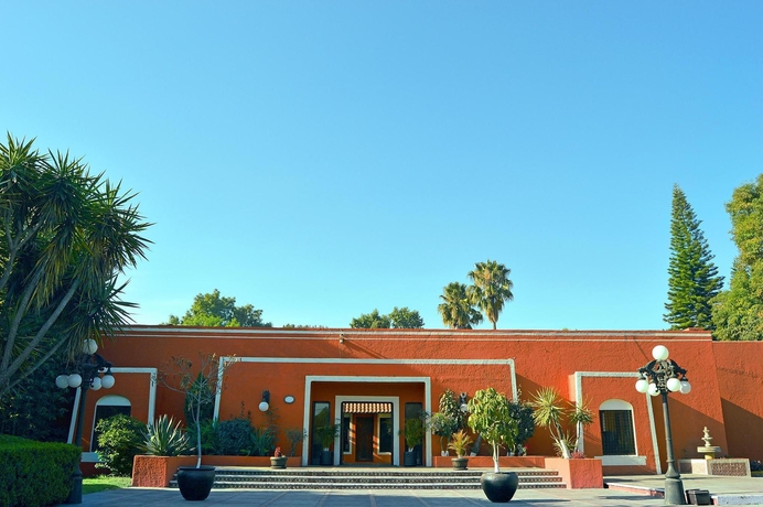 Imagen de los exteriores del Hotel Villas Arqueol&oacute;gicas Cholula. Foto 10