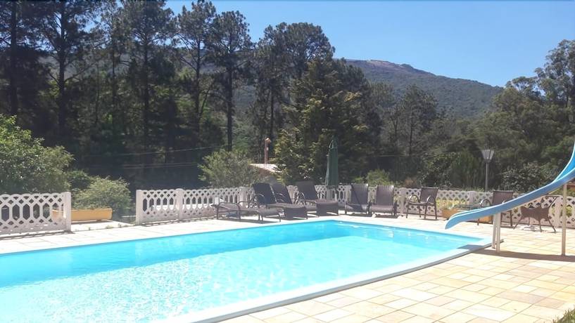 Imagen de la piscina del Hotel Villas Atibaia Pousada. Foto 18
