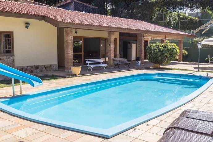Imagen de la piscina del Hotel Villas Atibaia Pousada. Foto 19