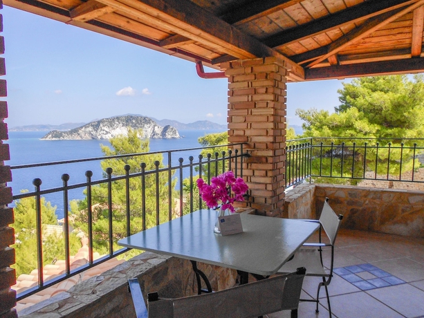 Imagen de la habitación del Hotel Villas Cavo Marathia. Foto 5
