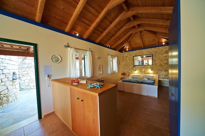 Imagen de la habitación del Hotel Villas Cavo Marathia. Foto 9