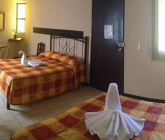 Imagen de la habitación del Hotel Villas Cholula, San Andr&eacute;s Cholula. Foto 16