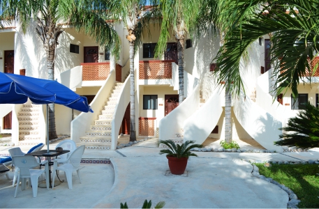 Imagen del bar/restaurante del Hotel Villas Coco Resort - Adults Only. Foto 2