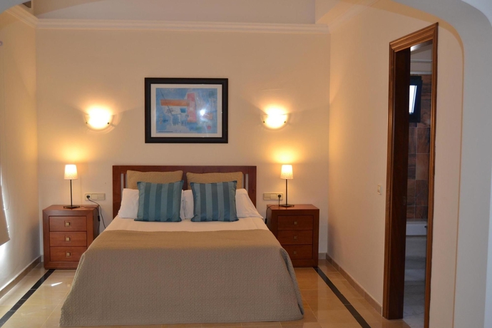 Imagen de la habitación del Hotel Villas Coral Deluxe. Foto 2