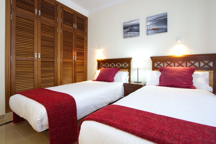 Imagen de la habitación del Hotel Villas Coral Deluxe. Foto 9