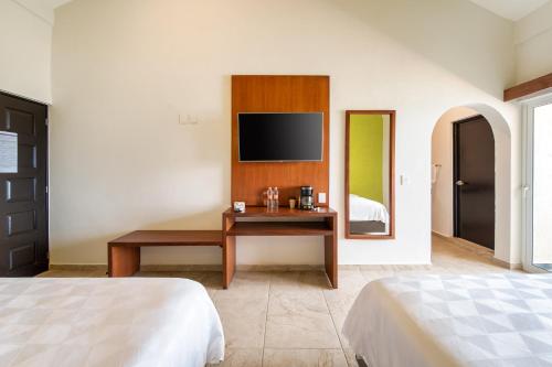 Imagen de la habitación del Hotel Villas Coral Huatulco. Foto 18