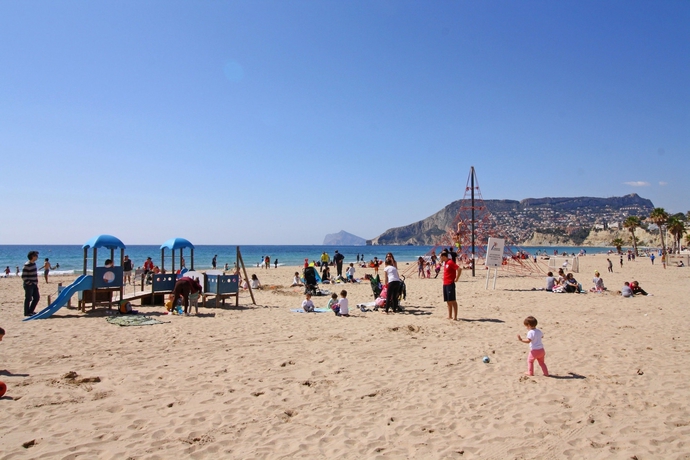 Imagen de los exteriores del Hotel Villas Costa Calpe - Elena. Foto 9