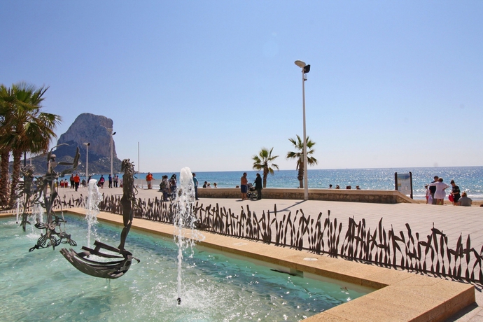 Imagen de los exteriores del Hotel Villas Costa Calpe - Elena. Foto 13