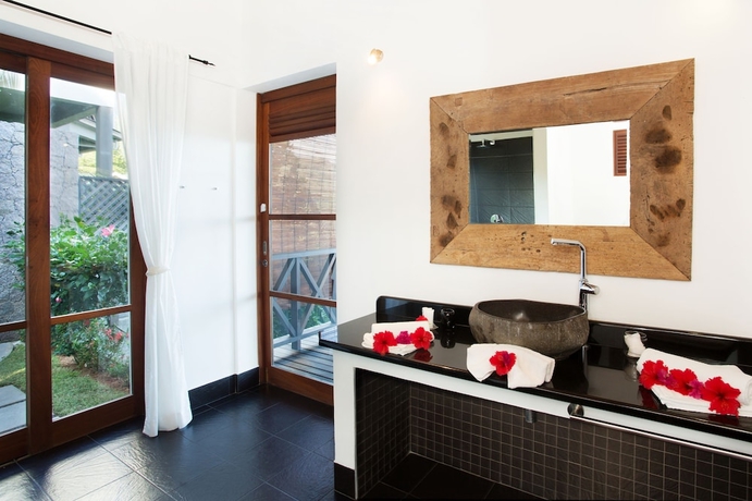 Imagen de la habitación del Hotel Villas De Jardin. Foto 11