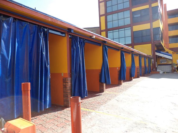 Imagen general del Hotel Villas De Santiago Inn. Foto 5