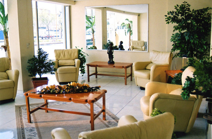 Imagen de los interiores del Hotel Villas Del Bosque. Foto 6