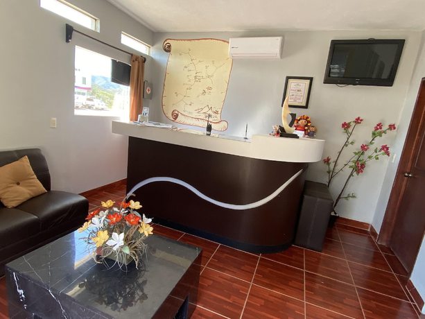 Imagen de los interiores del Hotel Villas Del Sol. Foto 16