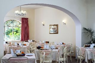 Imagen del bar/restaurante del Hotel Villas Diana. Foto 2