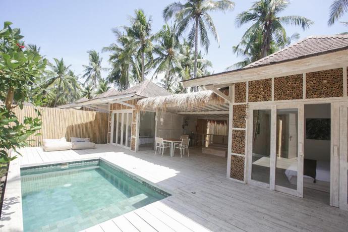 Imagen de la piscina del Hotel Villas Edenia. Foto 17