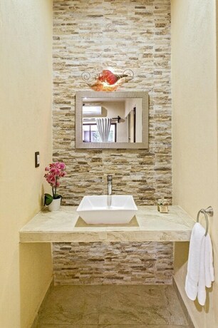 Imagen de la habitación del Hotel Villas El Jardín. Foto 6