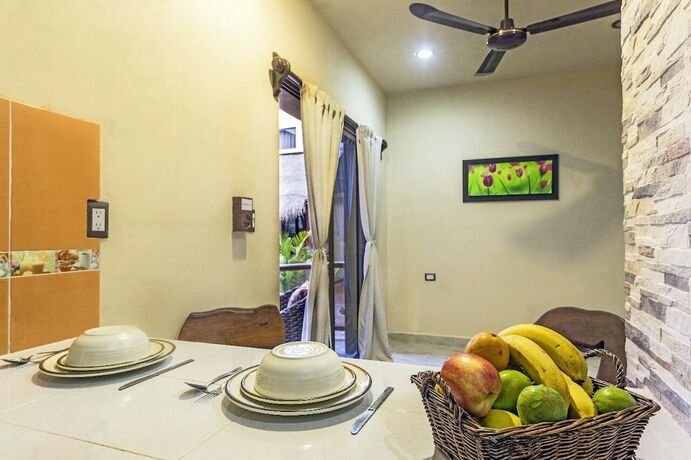 Imagen de la habitación del Hotel Villas El Jardín. Foto 14