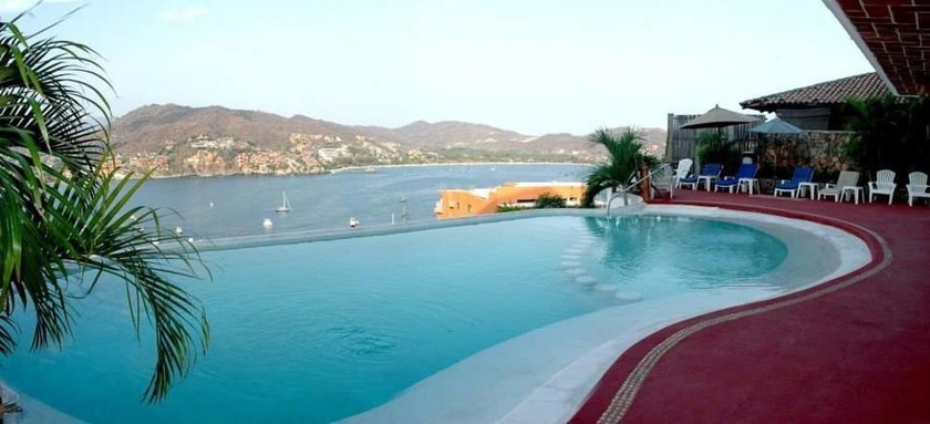 Imagen de la piscina del Hotel Villas El Morro. Foto 14