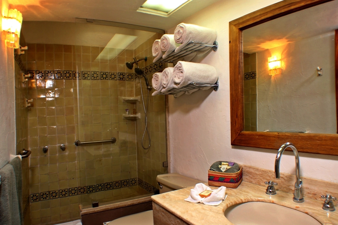 Imagen de la habitación del Hotel Villas El Rancho. Foto 7