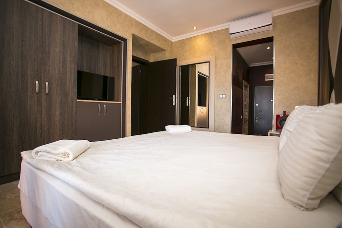 Imagen de la habitación del Hotel Villas Elenite Premium. Foto 10