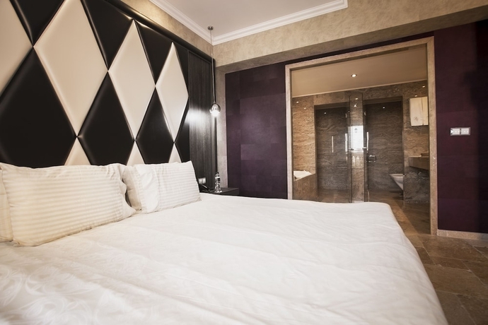 Imagen de la habitación del Hotel Villas Elenite Premium. Foto 12